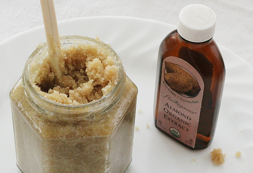 Soothe Winter Skin with this Homemade Sugar Scrub