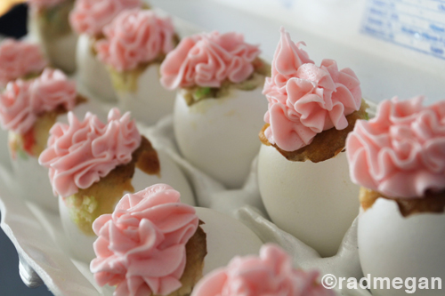 Eggshell Cakes: Mini Cakes Baked into Eggs!